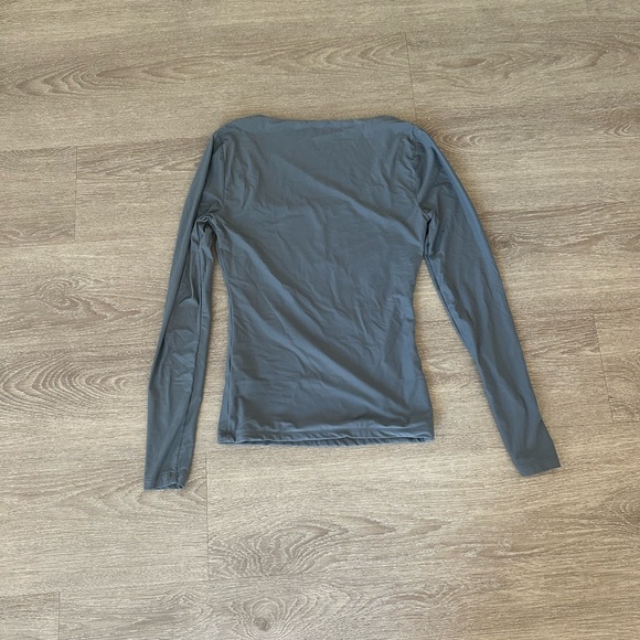 NWOT Abercrombie Soft Matte Seamless Long Sleeve Square Neck Top Grey - Picture 3 of 4